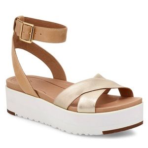 Ugg Tipton platform sandal brand new- Size 8.5